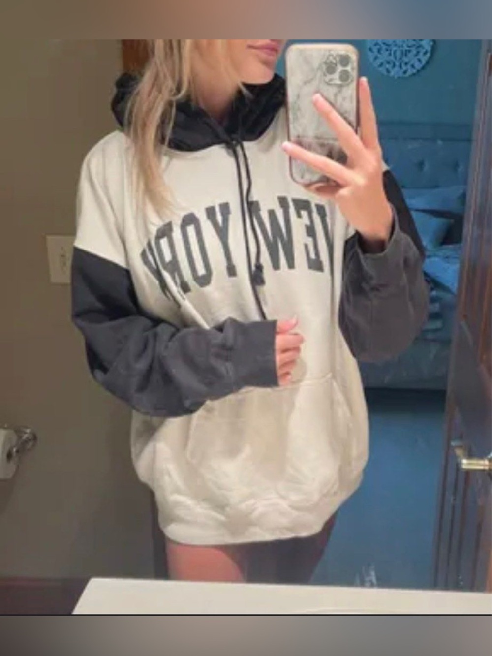 John Galt New York Colorblock Hoodie One Size ( Like Sz L) Women’s 
(Jun A-1)